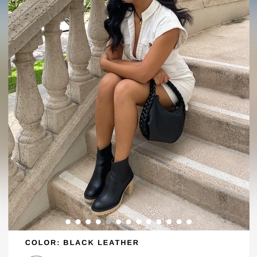 Dolce Vita caster H2O waterproof booties in black!